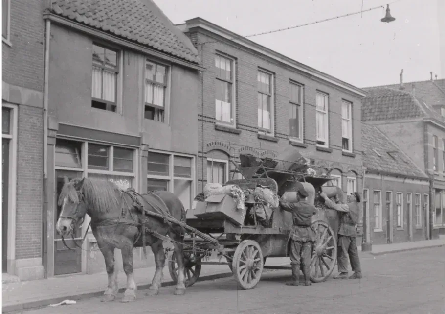 Zijde B voor de kaart van De vuilnismannen