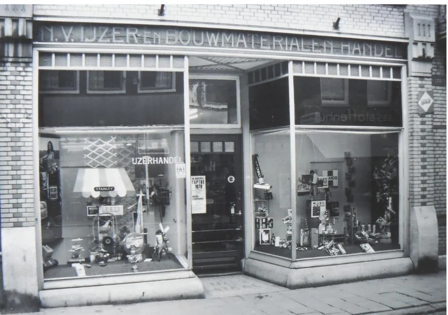 Zijde B voor de kaart van N.V. Woerdense IJzer- en Bouwmaterialenhandel